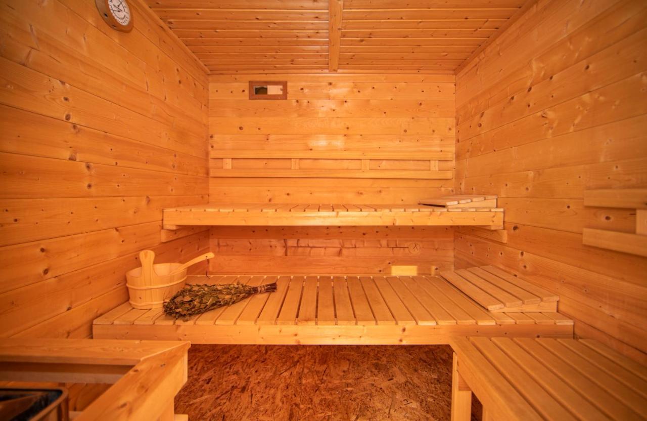 Hotel Natura Vilanija Екстериор снимка