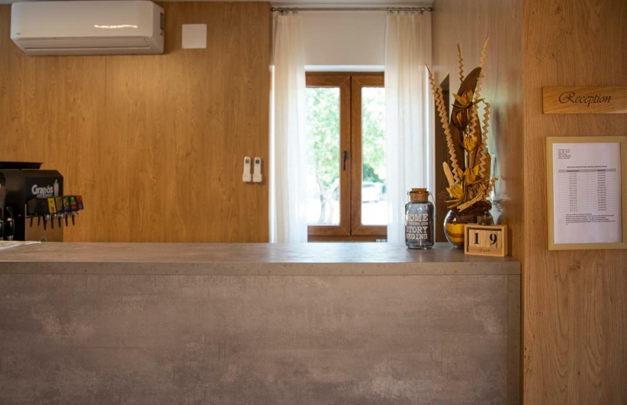 Hotel Natura Vilanija Екстериор снимка